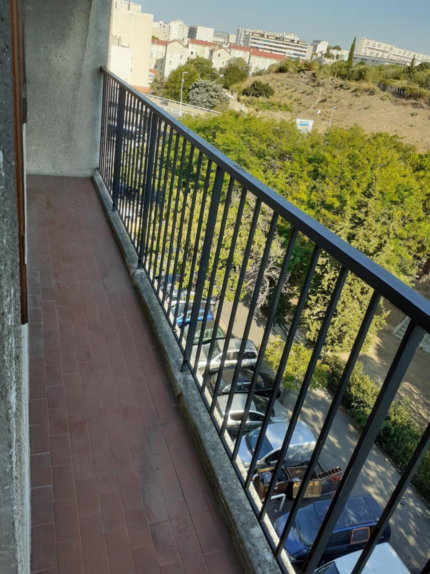 Chambre B1 Dans Un Appartement En Colocation Marselha Exterior foto